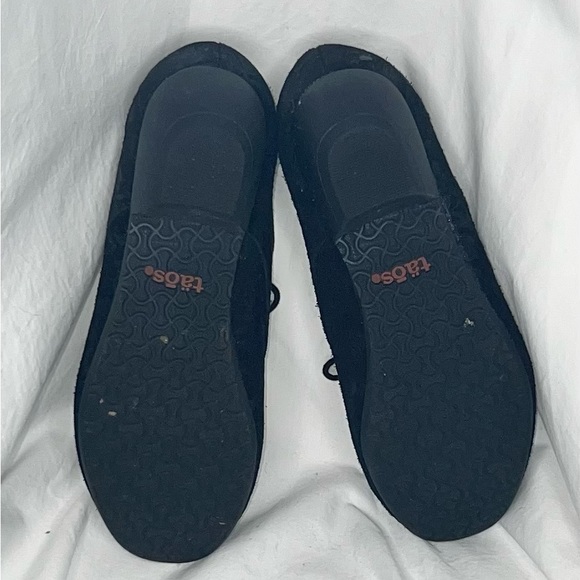 Taos Cobbler Oxford Comfort Dress Shoe Black Suede/Metallic Floral Size 7 - Picture 4 of 4